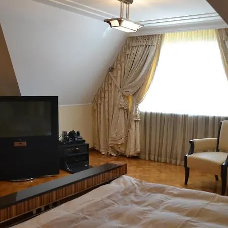 Schwarzwald וילה שלוכזי